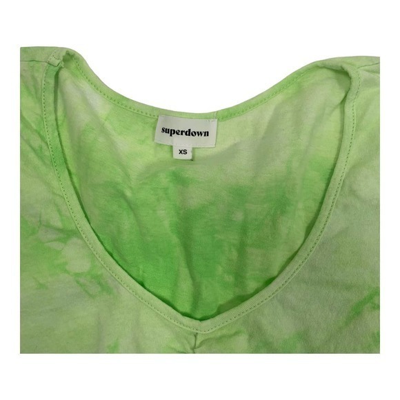 Revolve Superdown Cropped Ruched front t-shirt Sz‎ XS - Picture 3 of 3